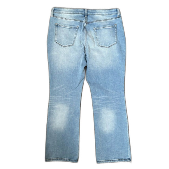 Lauren Conrad women’s barely bootcut high rise light wash blue jeans. NWT. 16P - Picture 7 of 8